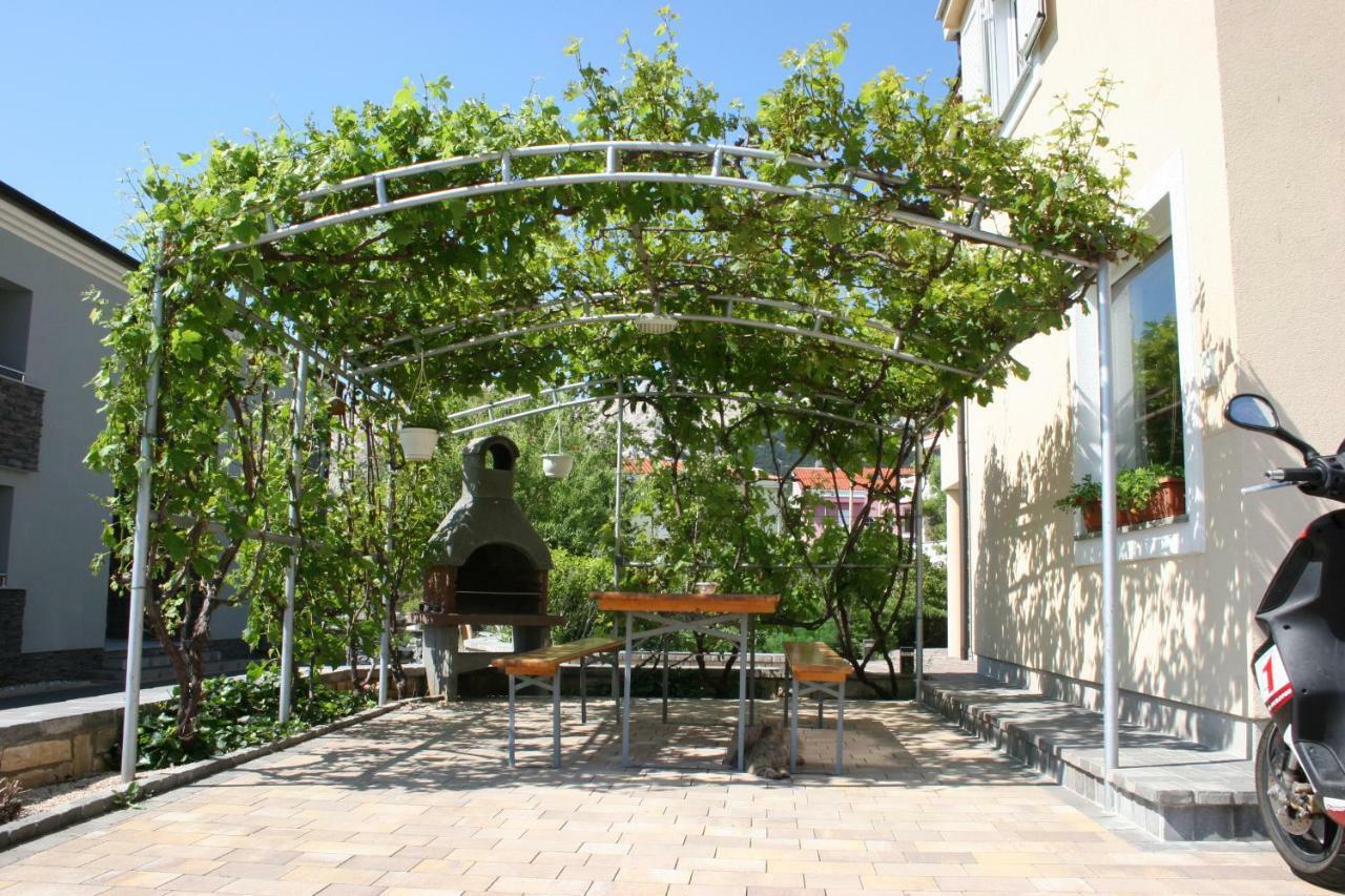 Apartments Kay Baška Exterior foto